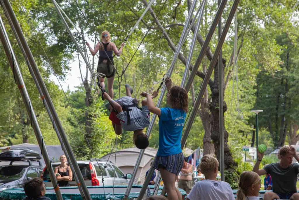 Where to stay in Corsica with children? A complete guide to campsites and family activities