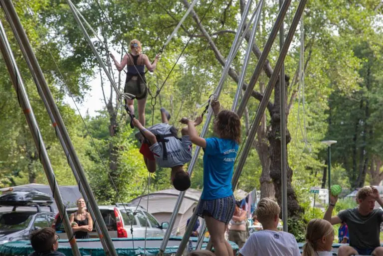Où séjourner en Corse avec des enfants ? Guide complet campings et activités familiales