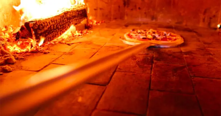 Pizzeria nel campeggio U Pinarellu