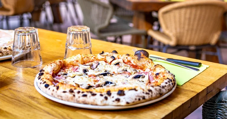 Pizzeria auf dem Campingplatz Alivi di a Restonica