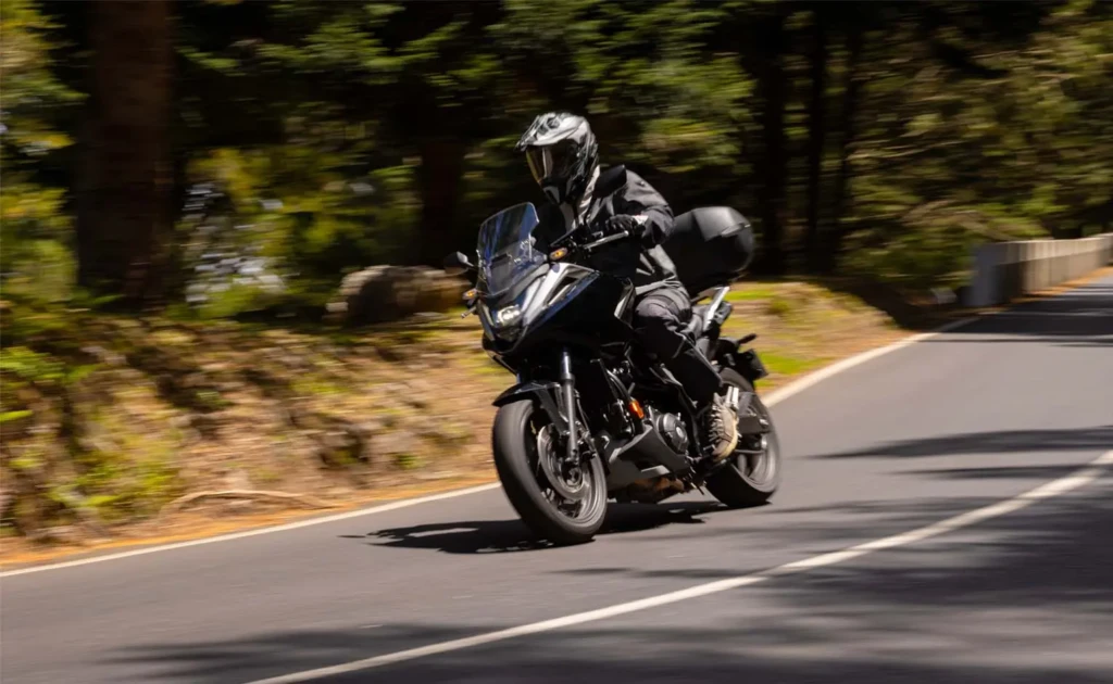 Tour de Corse à Moto en 8 Jours : Itinéraire, Tarifs & Conseils