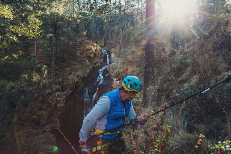 Randonnée aquatique et canyoning, quelles différences ?