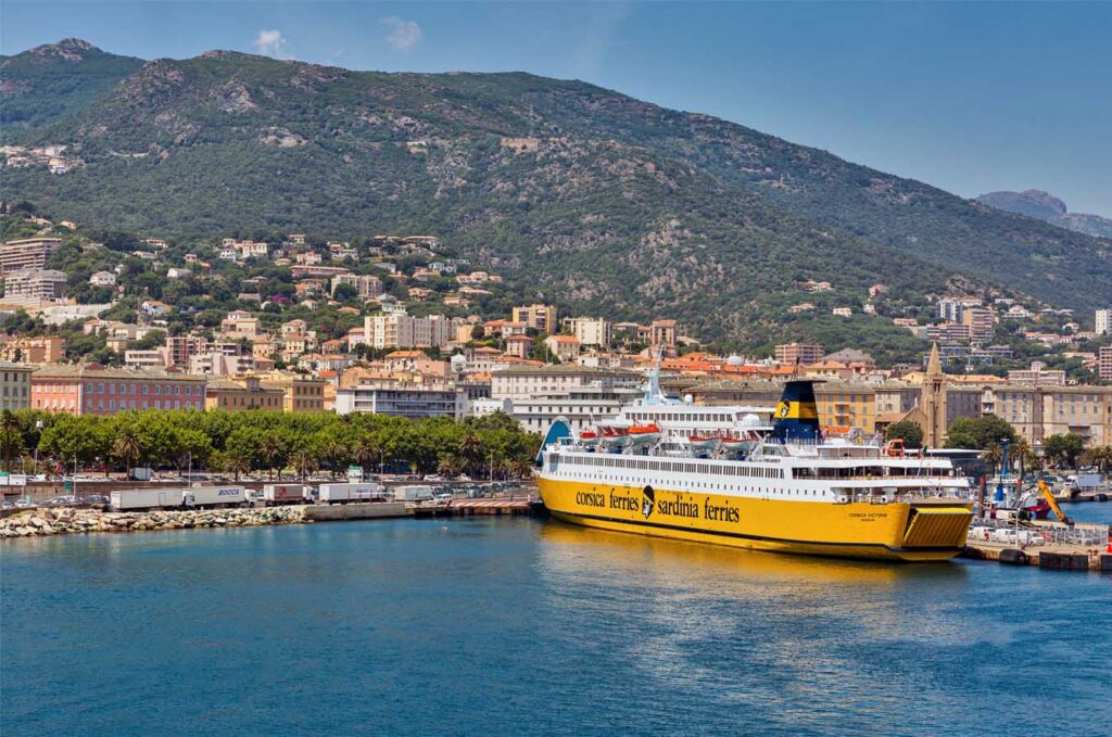 Comparateur de prix pour traversées en ferry vers la Corse2 Comparateur de prix pour traversées en ferry vers la Corse en 2026 : le guide complet